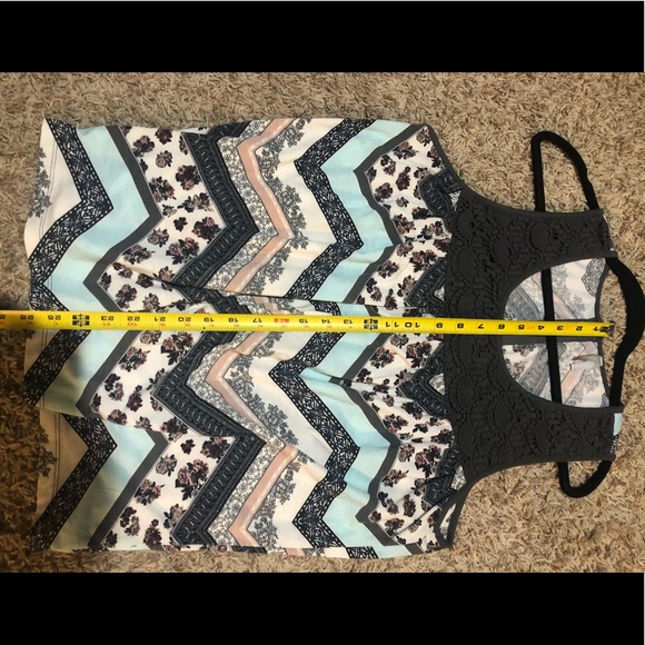 Vanity XL chevron tank top - Picture 5 of 7